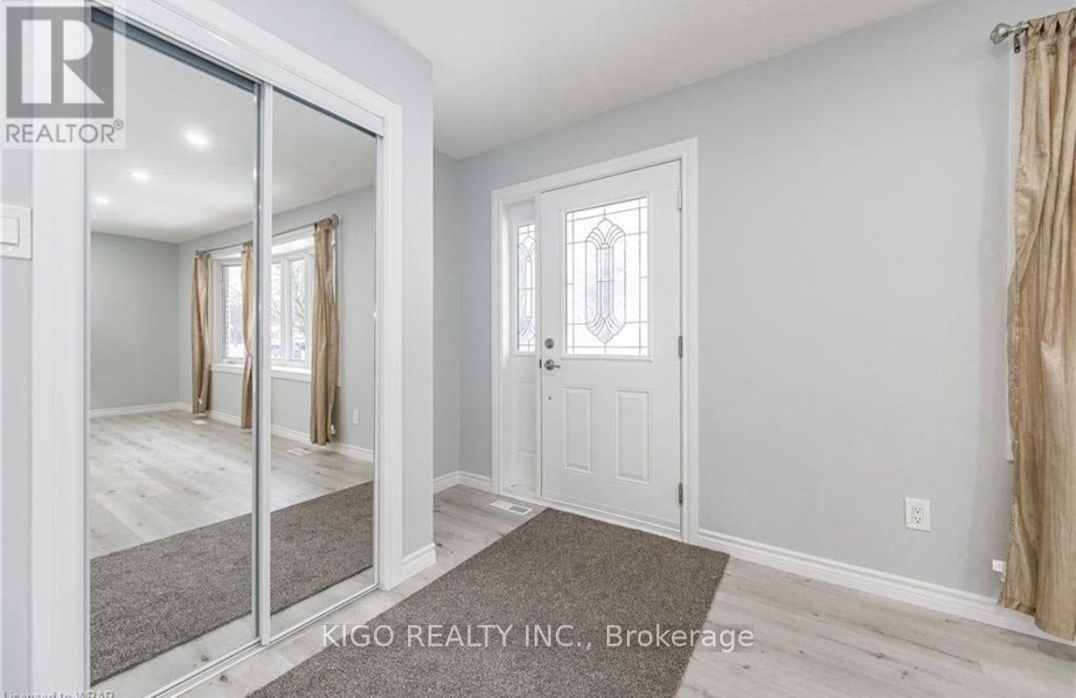 UPPER - 4 MARKWOOD DRIVE — photo 3
