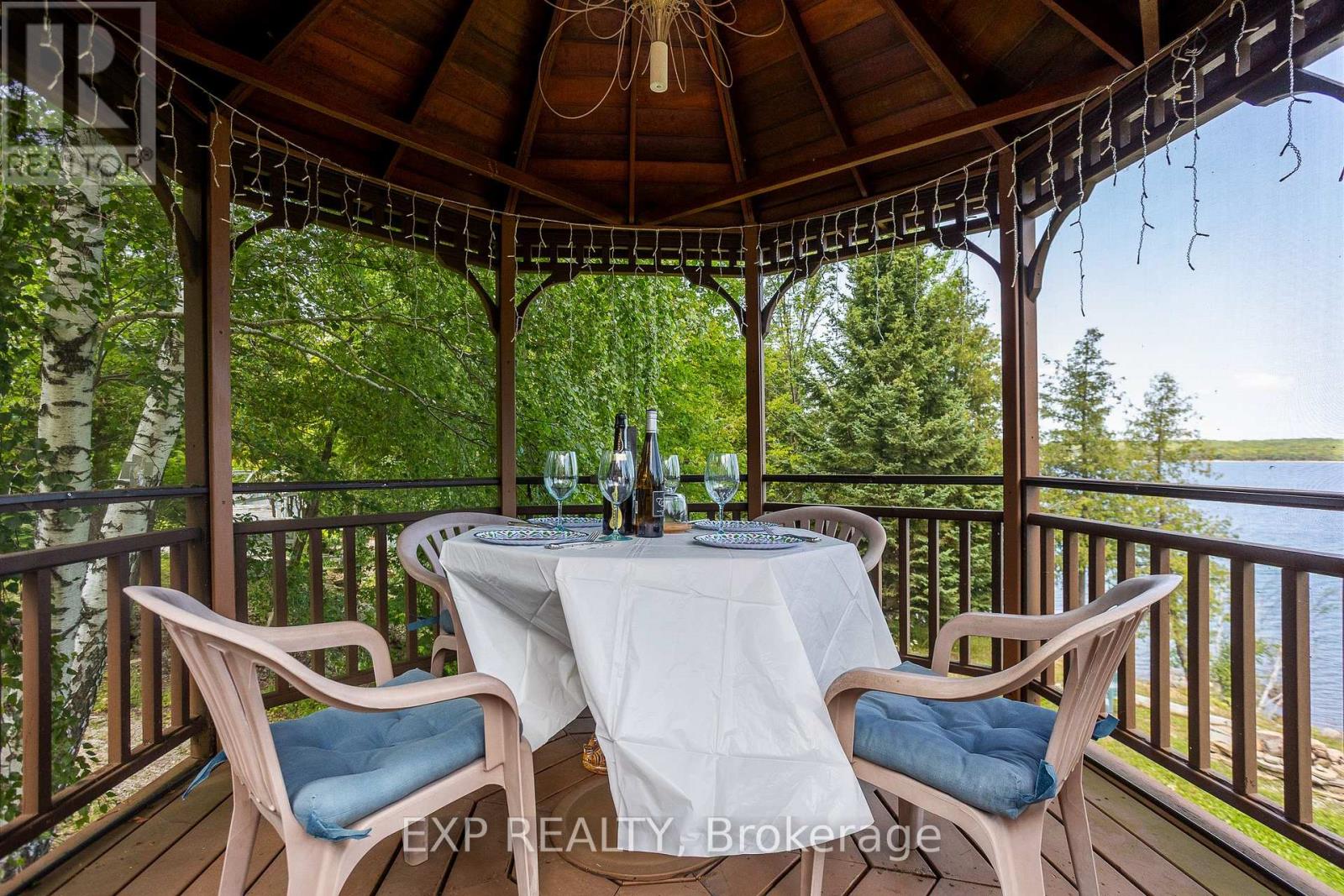 121 IVY DRIVE - 33