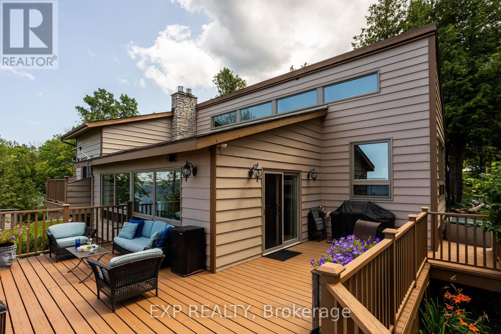 121 IVY DRIVE - 34