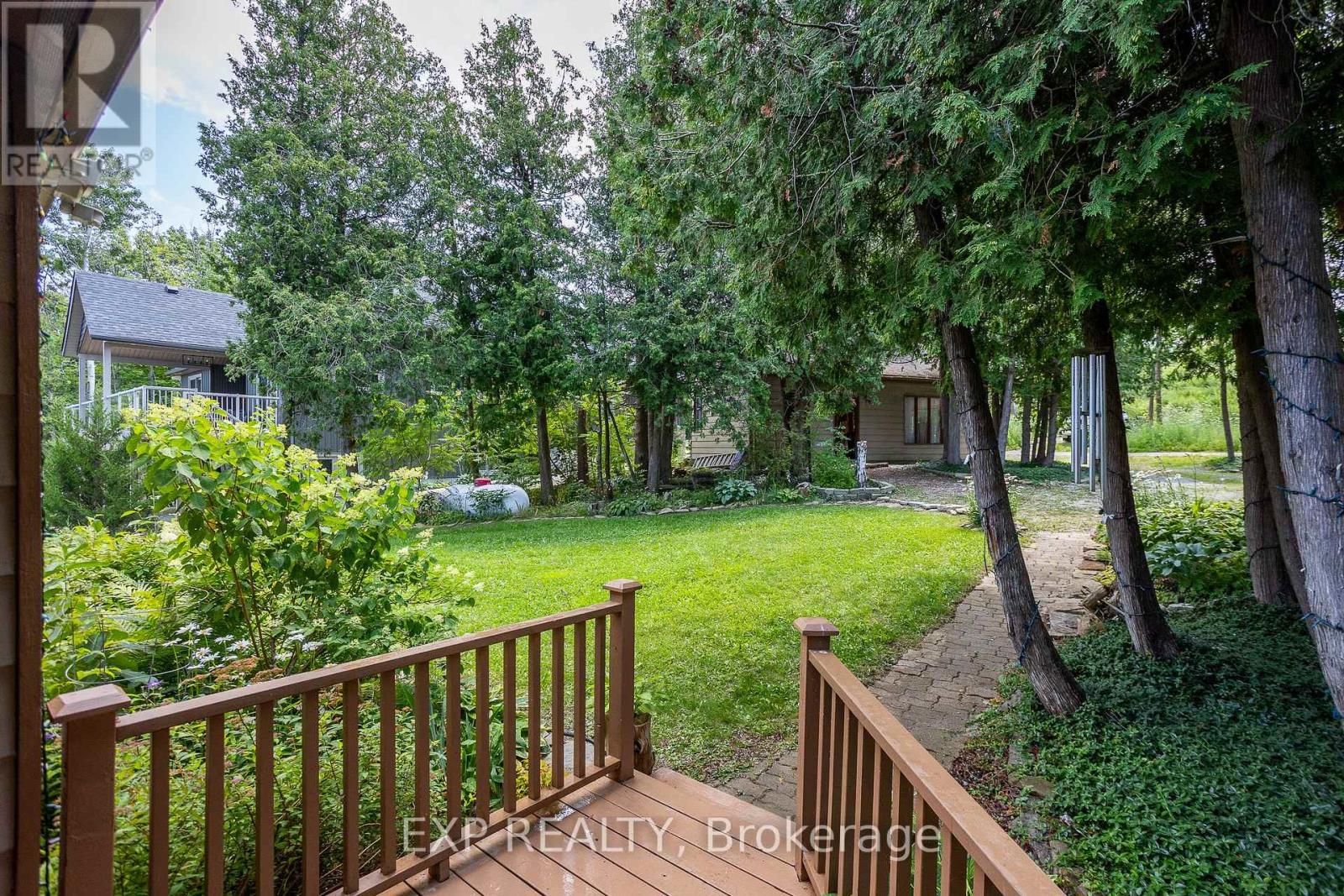 121 IVY DRIVE - 35