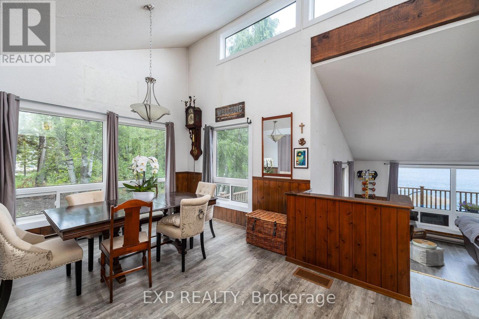121 IVY DRIVE - 4