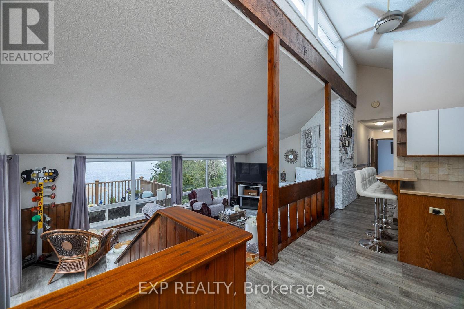 121 IVY DRIVE - 7