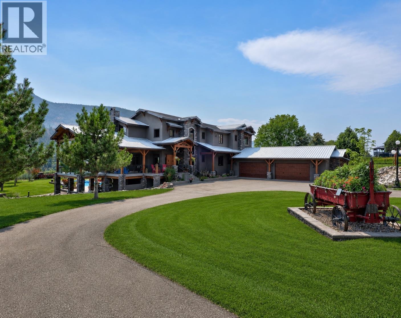 1918 SHUSWAP Road E