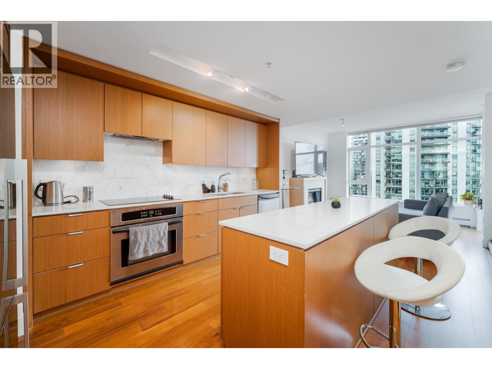 1503 158 W 13TH STREET, North Vancouver — photo 7