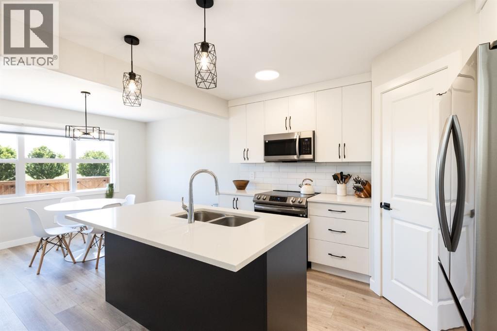 250 Halifax Close, Penhold