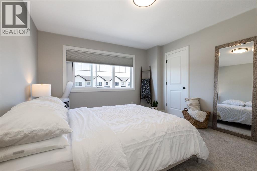 250 Halifax Close, Penhold