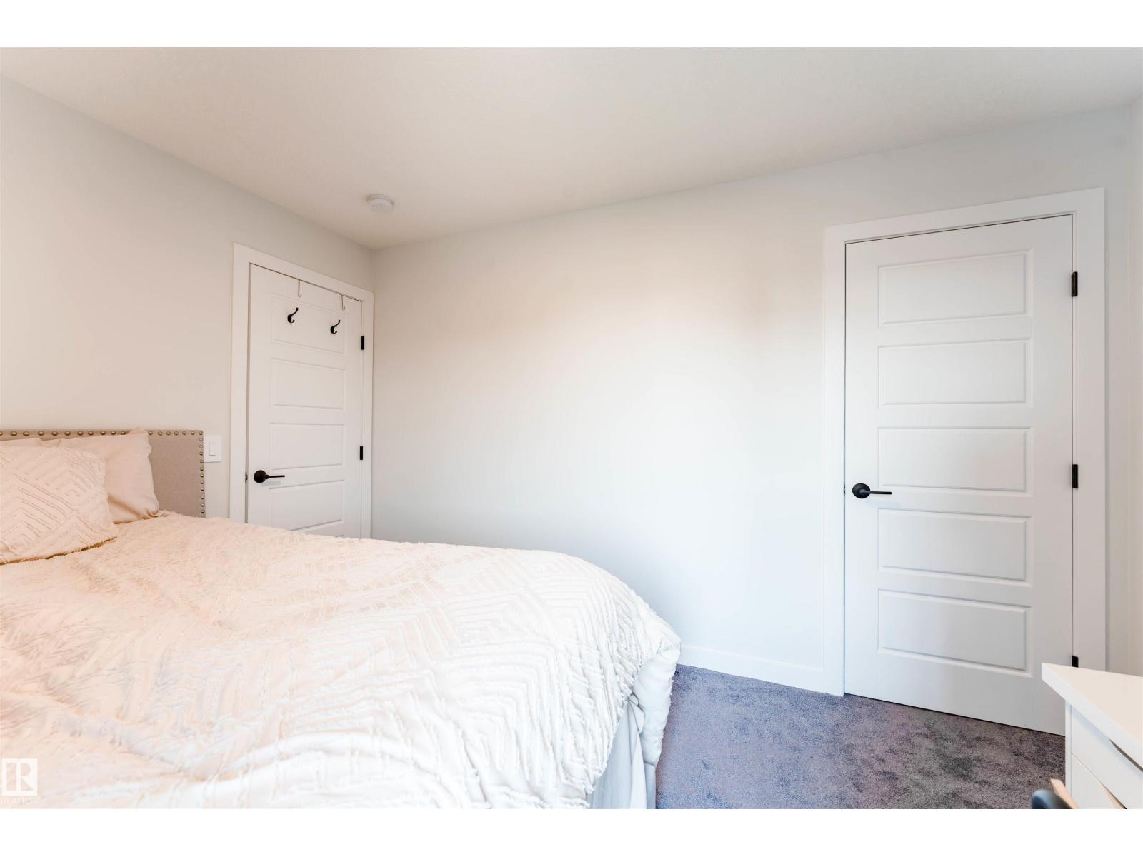 13048 211 ST NW - Image 38