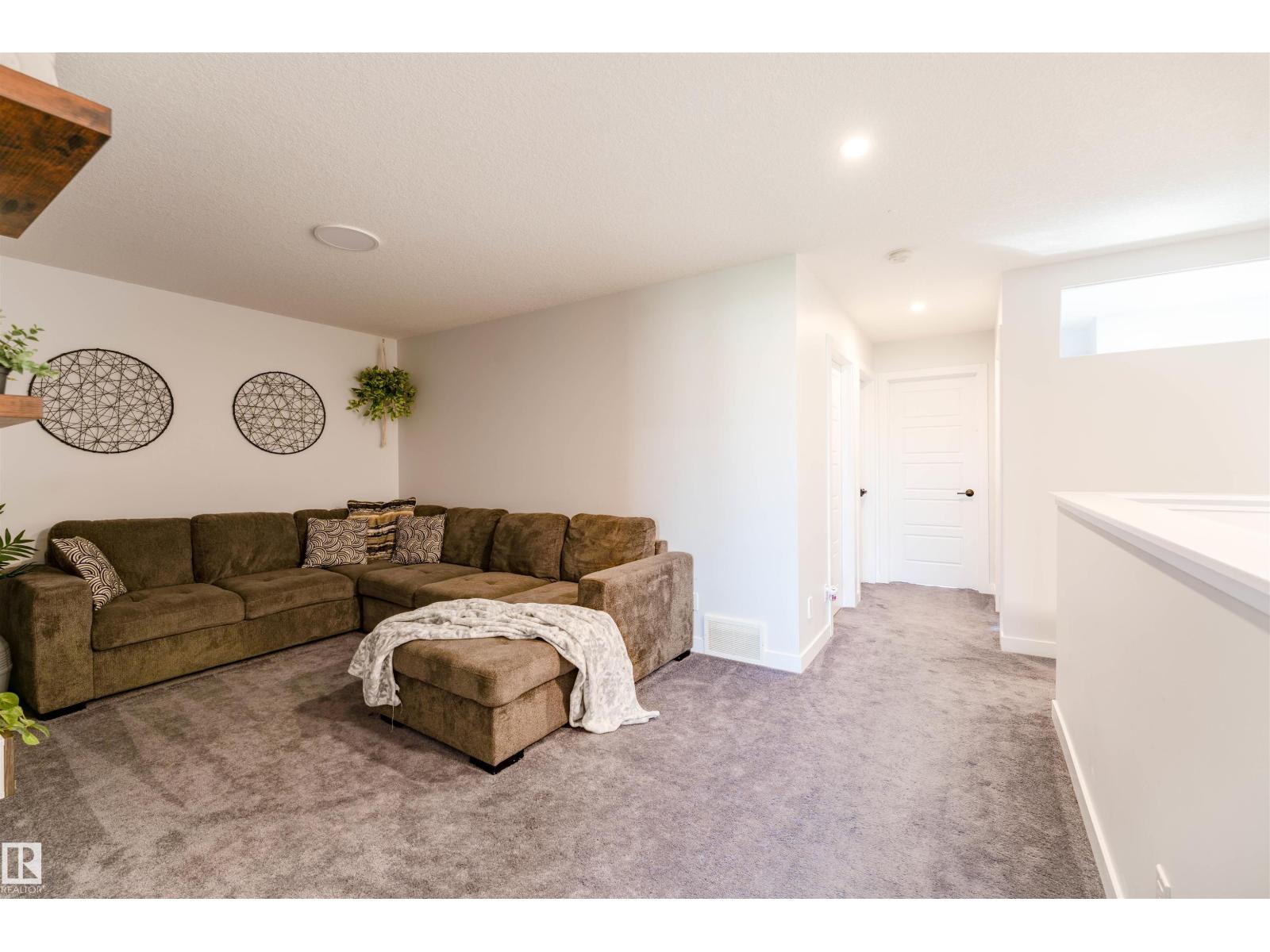 13048 211 ST NW - Image 46