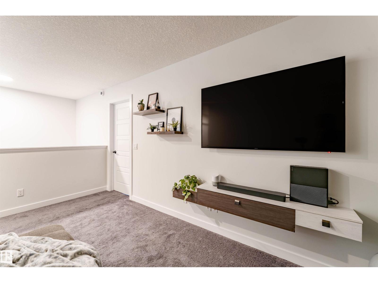 13048 211 ST NW - 45