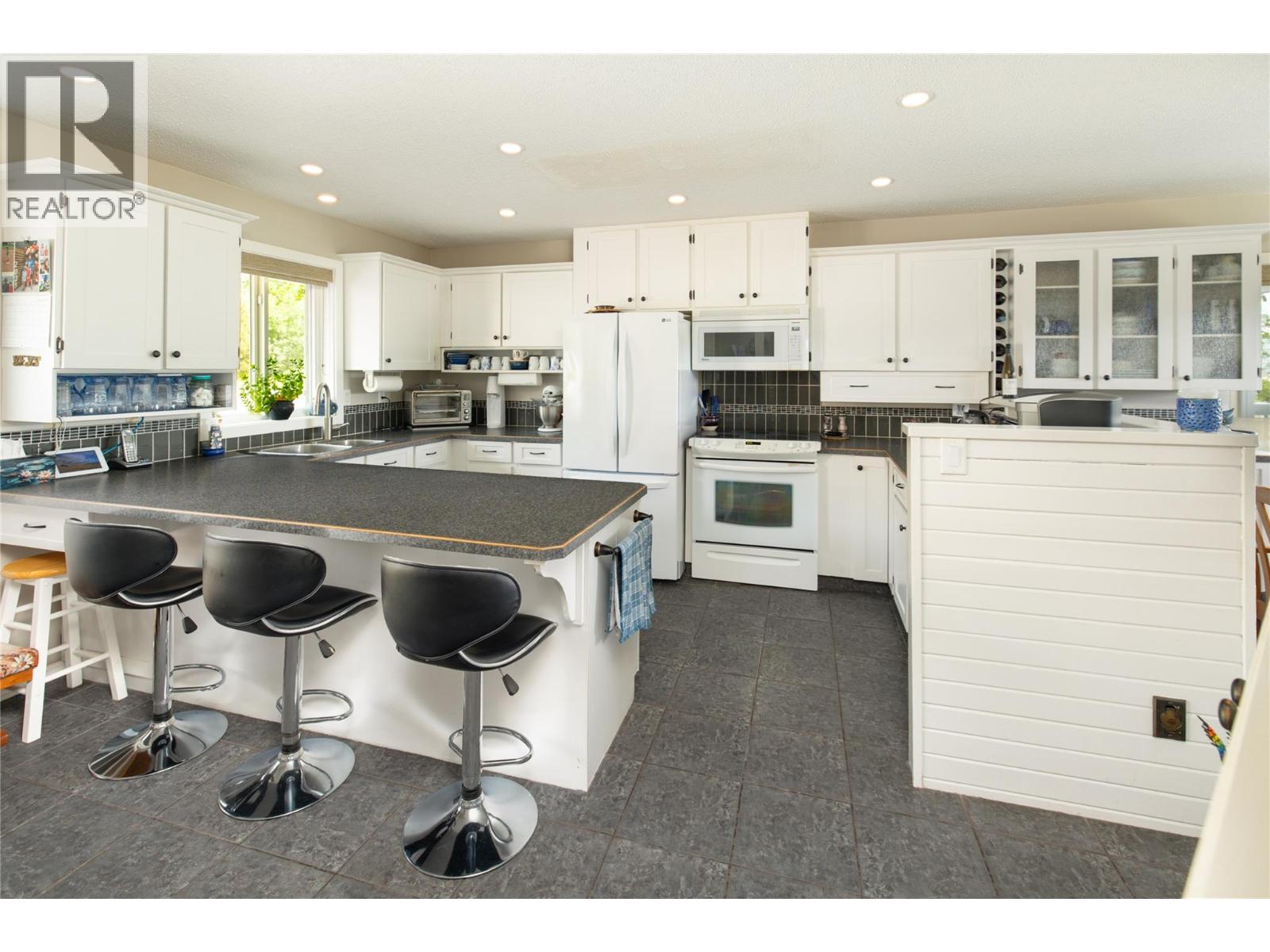 6636 Southwind Road - 9
