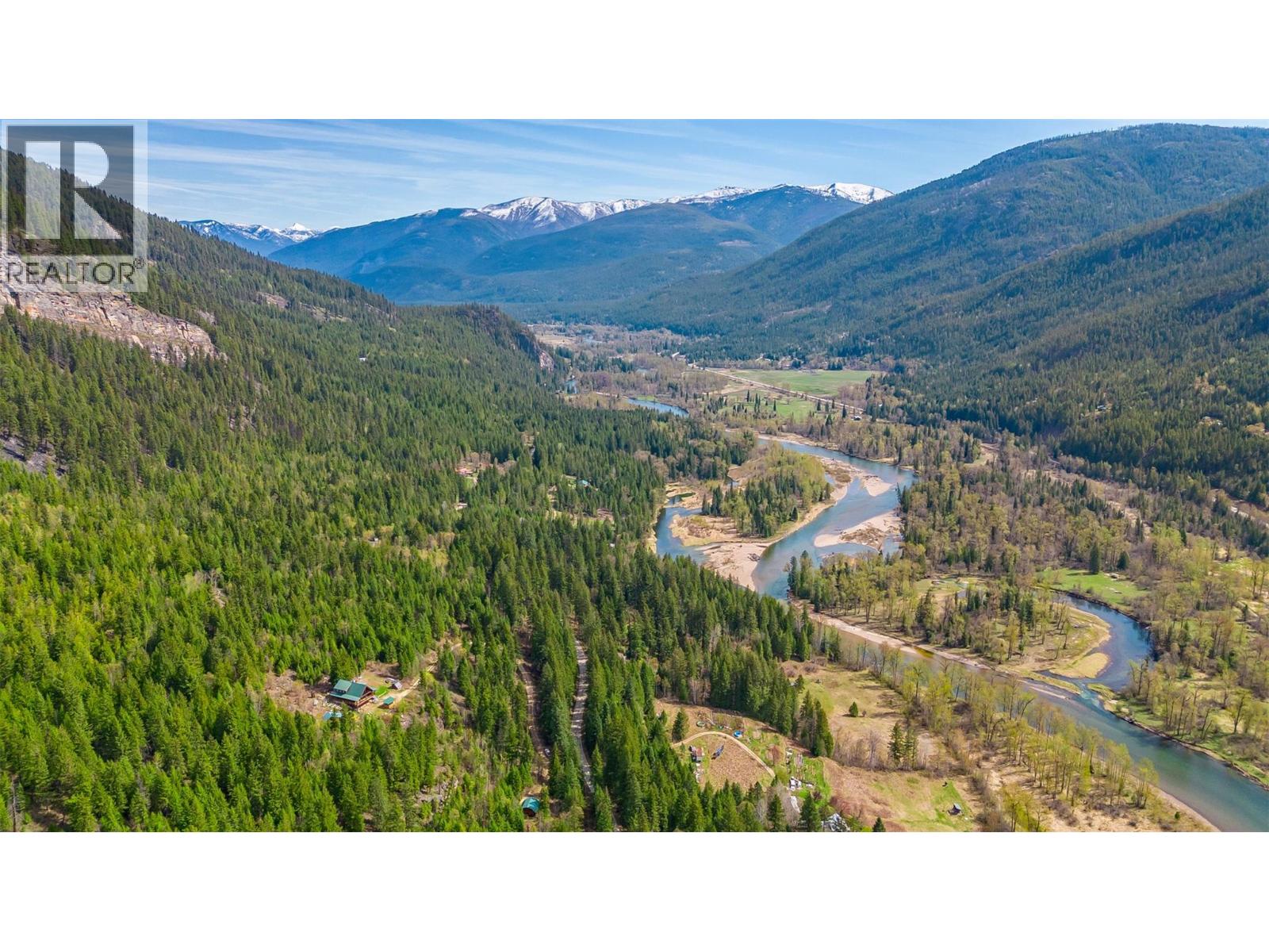 4761 Slocan River Road - 9