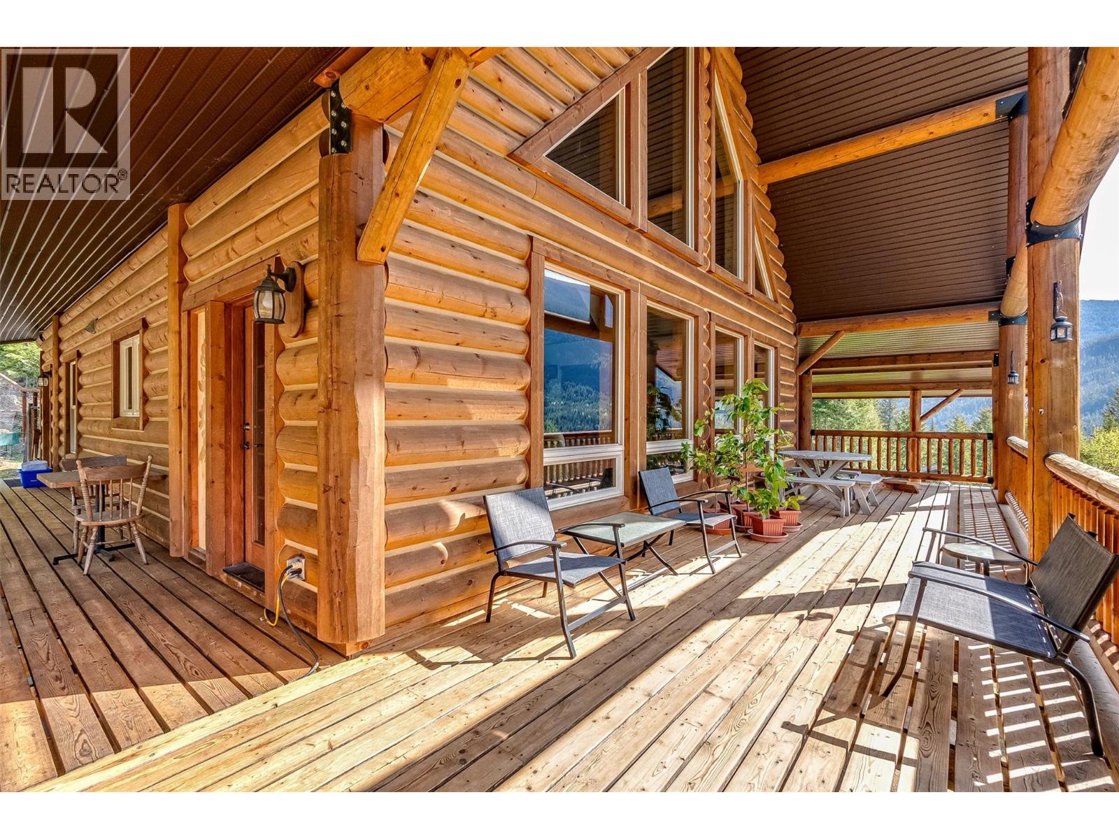 4761 Slocan River Road - 52