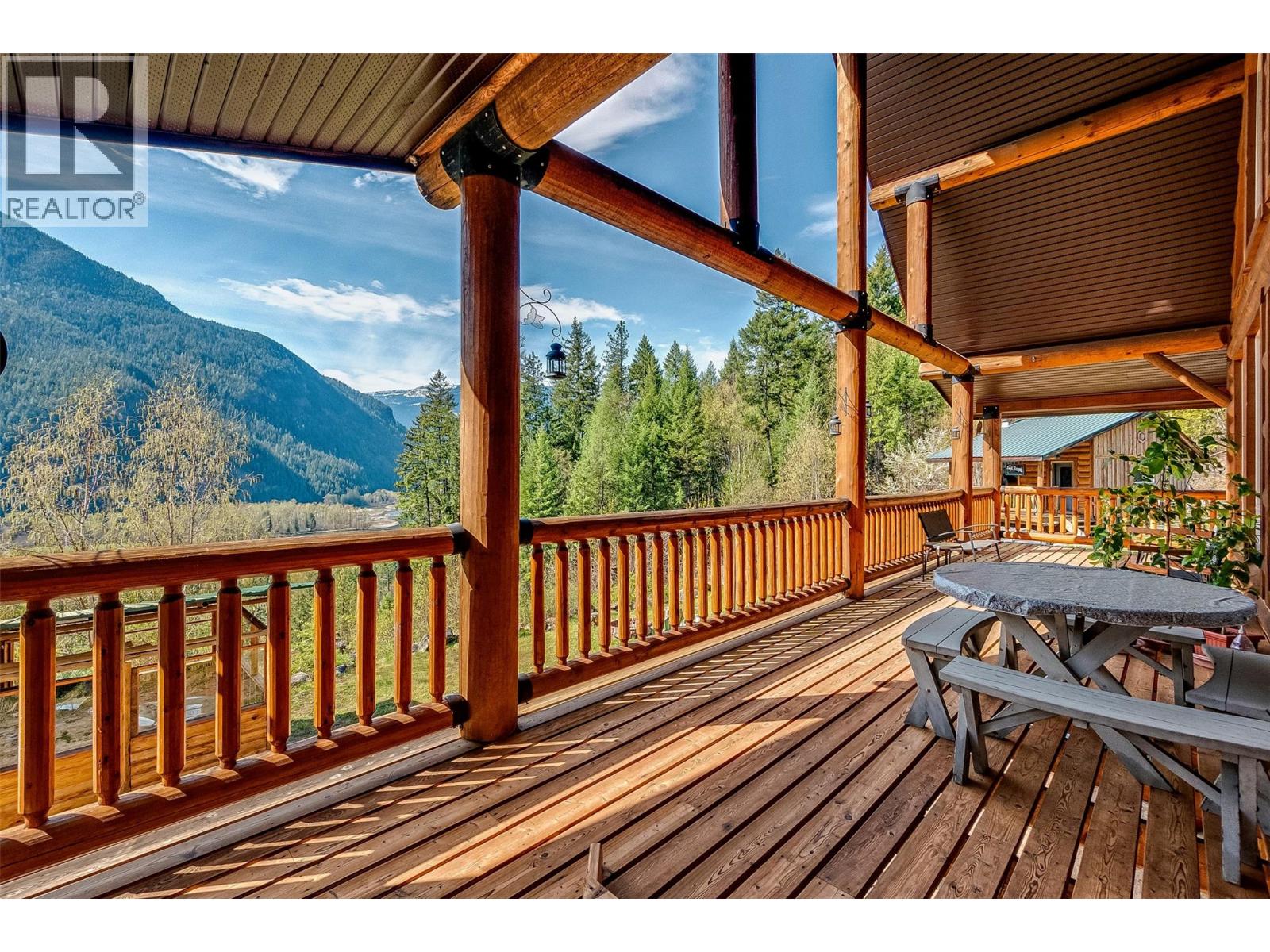 4761 Slocan River Road - 53