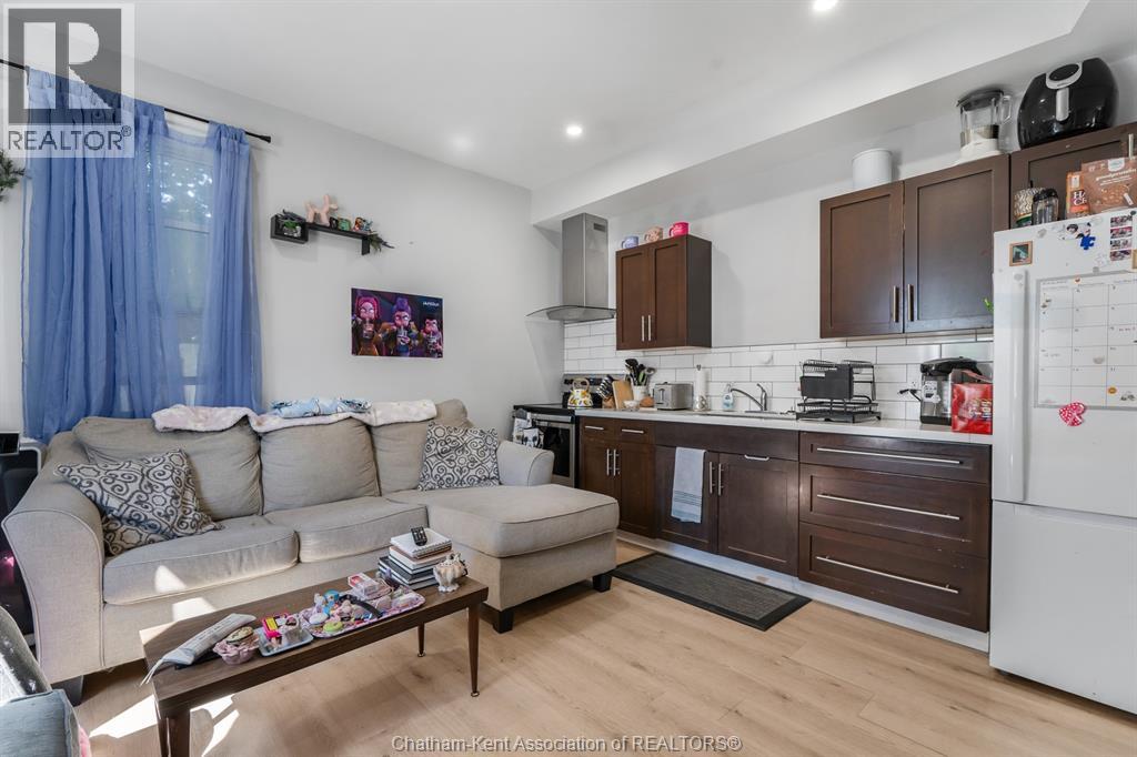5 Tiffany STREET - 25