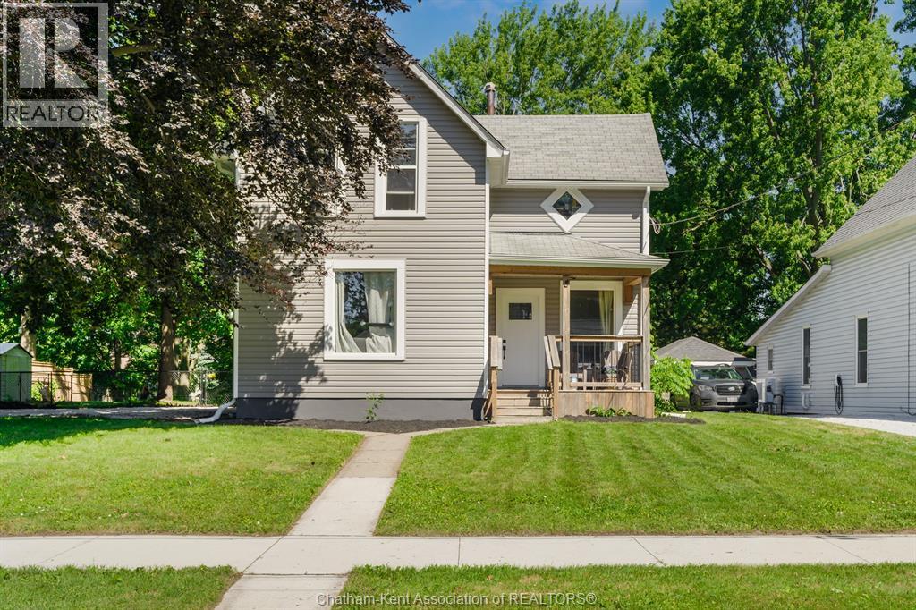 5 Tiffany STREET - Image 4
