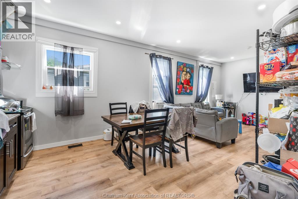 5 Tiffany STREET - Image 9
