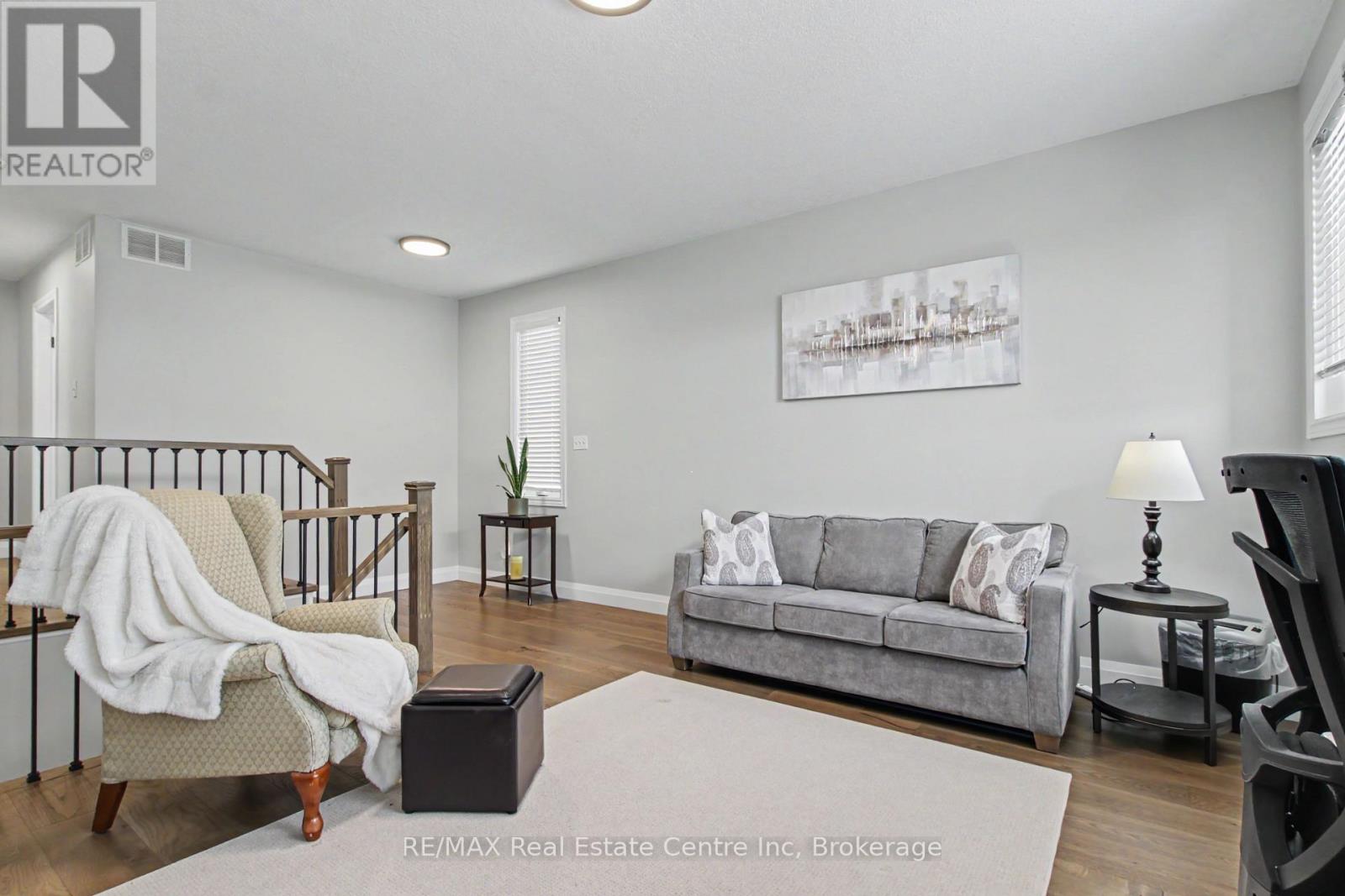 137 STEEPLERIDGE STREET - Image 19