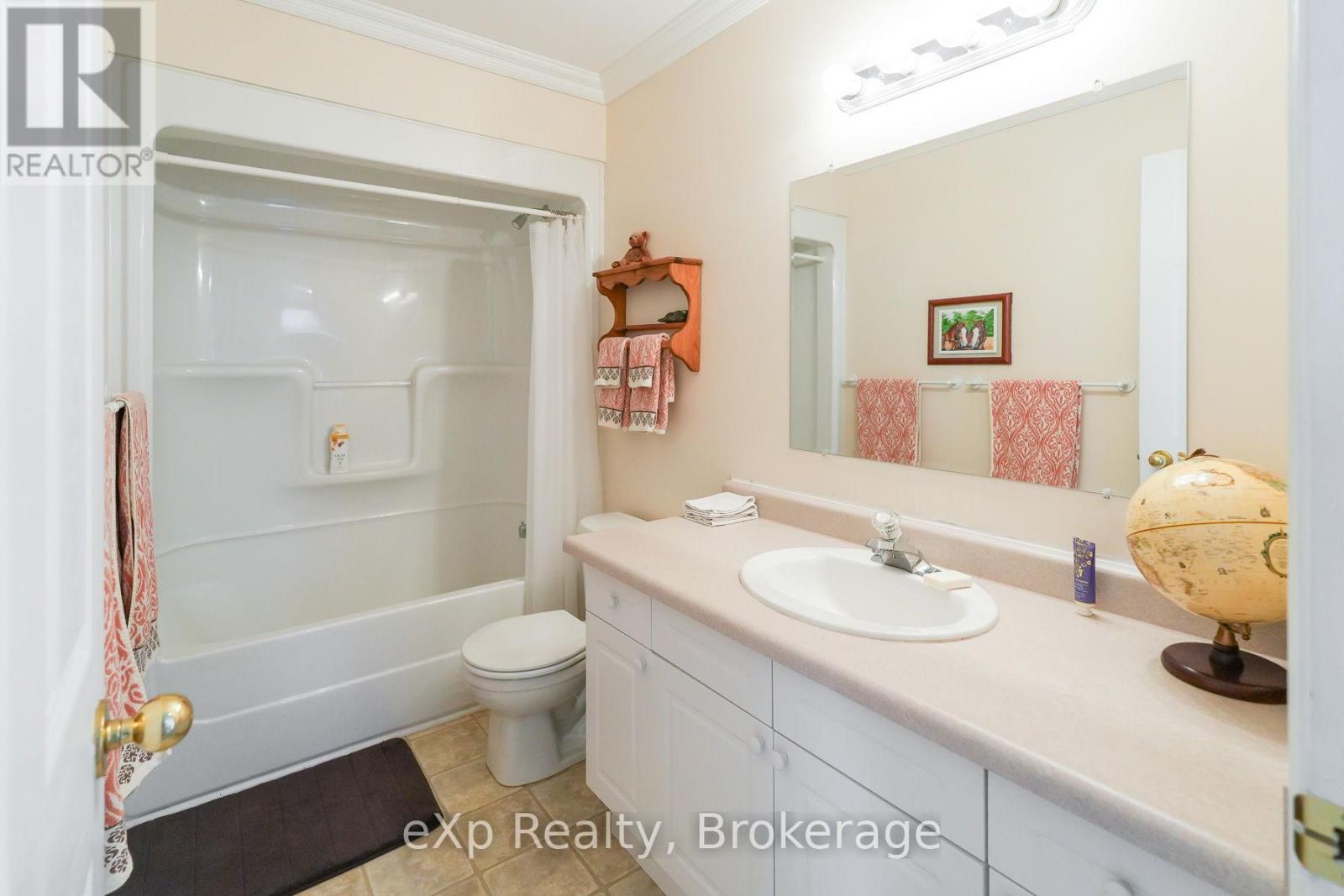 8 SANDPIPER COURT - 31