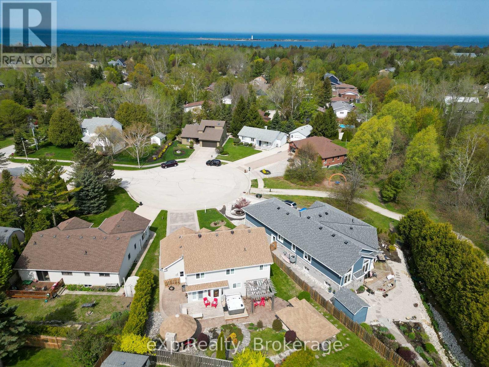8 SANDPIPER COURT - 50