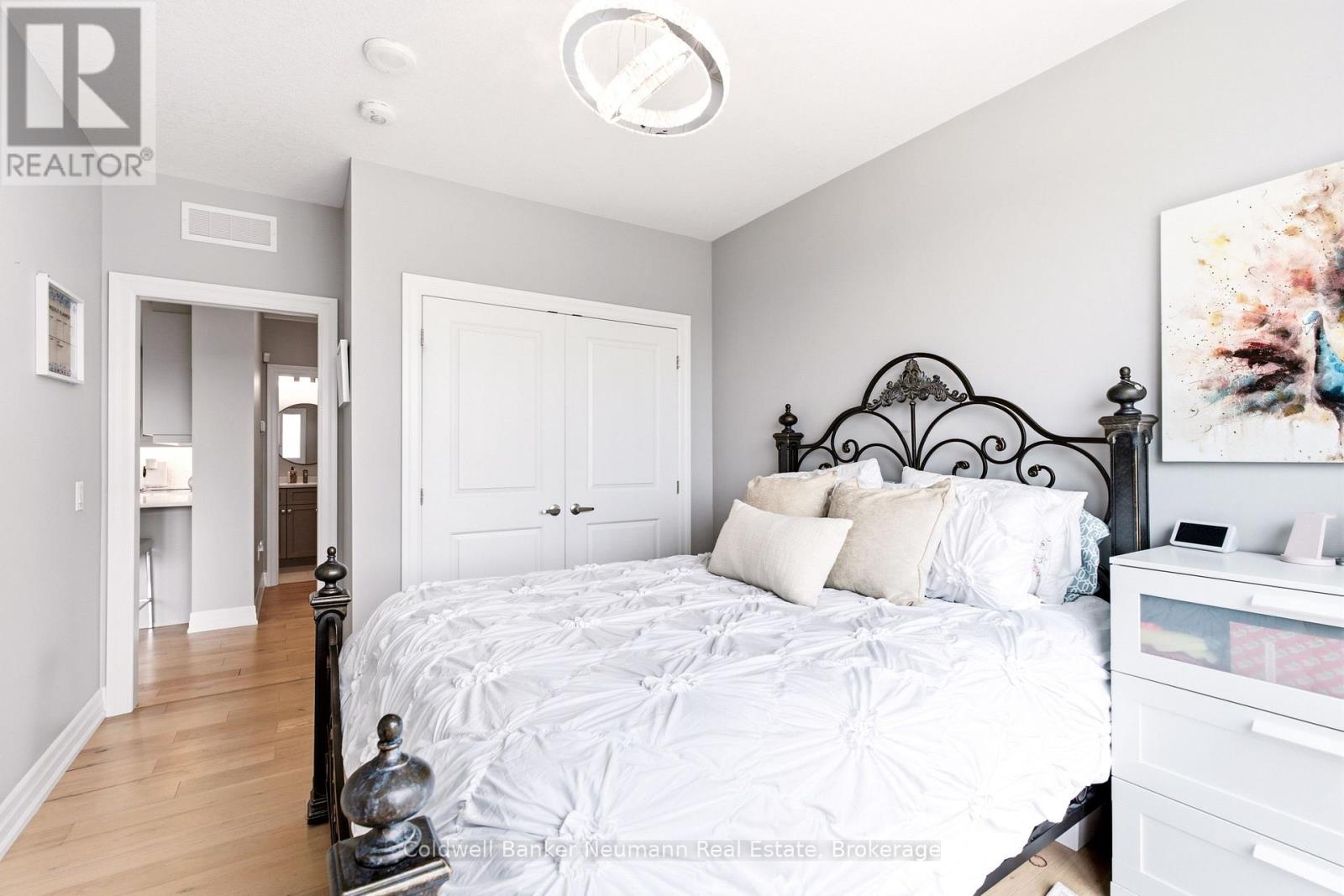 #401 1880 GORDON STREET - Image 15