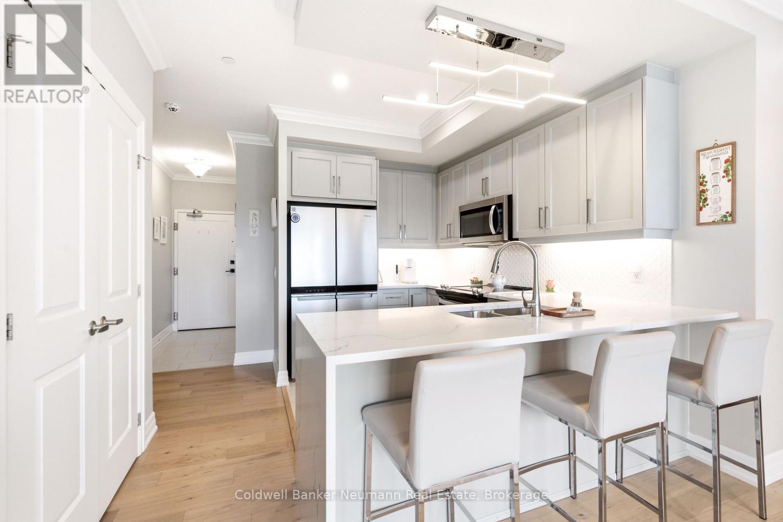 #401 1880 GORDON STREET - 2