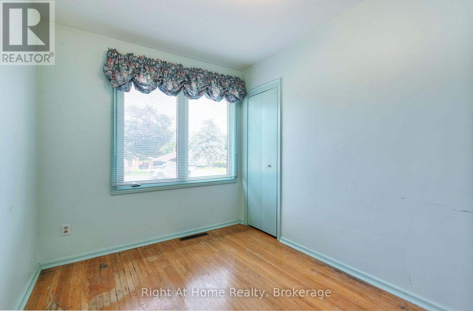 544 HARMONY ROAD S - Image 14