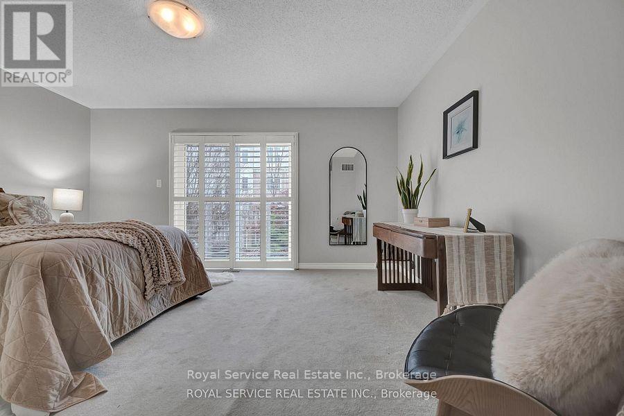 #5 350 LAKEBREEZE DRIVE - Image 20