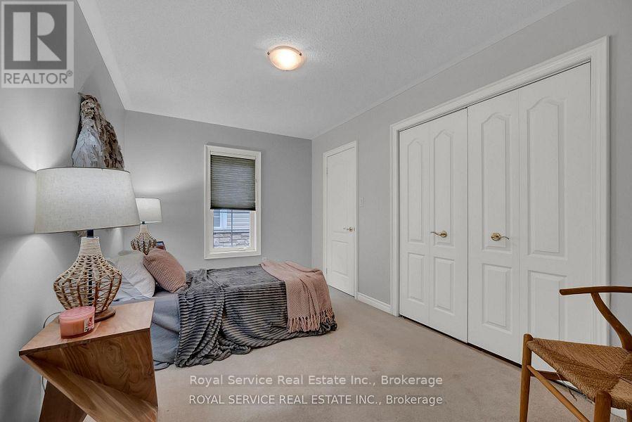 #5 350 LAKEBREEZE DRIVE - 23
