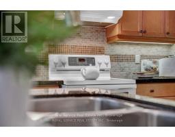 5 - 350 Lakebreeze Drive, Clarington, ON L1B0A2 Photo 10