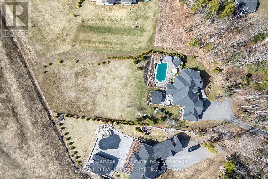 28 RUSTLEWOOD AVENUE - Image 48
