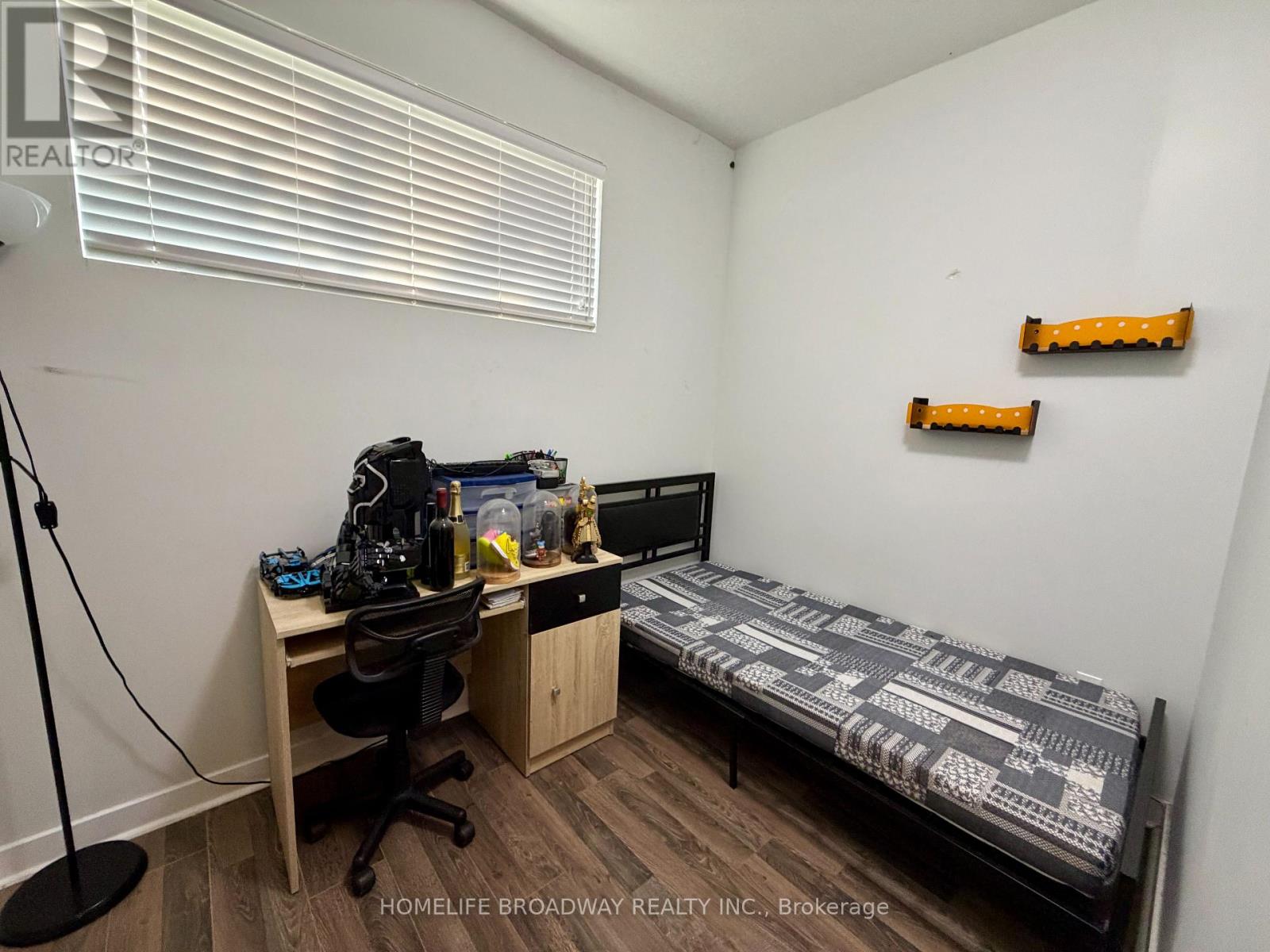 #T106 62 BALSAM STREET - 24