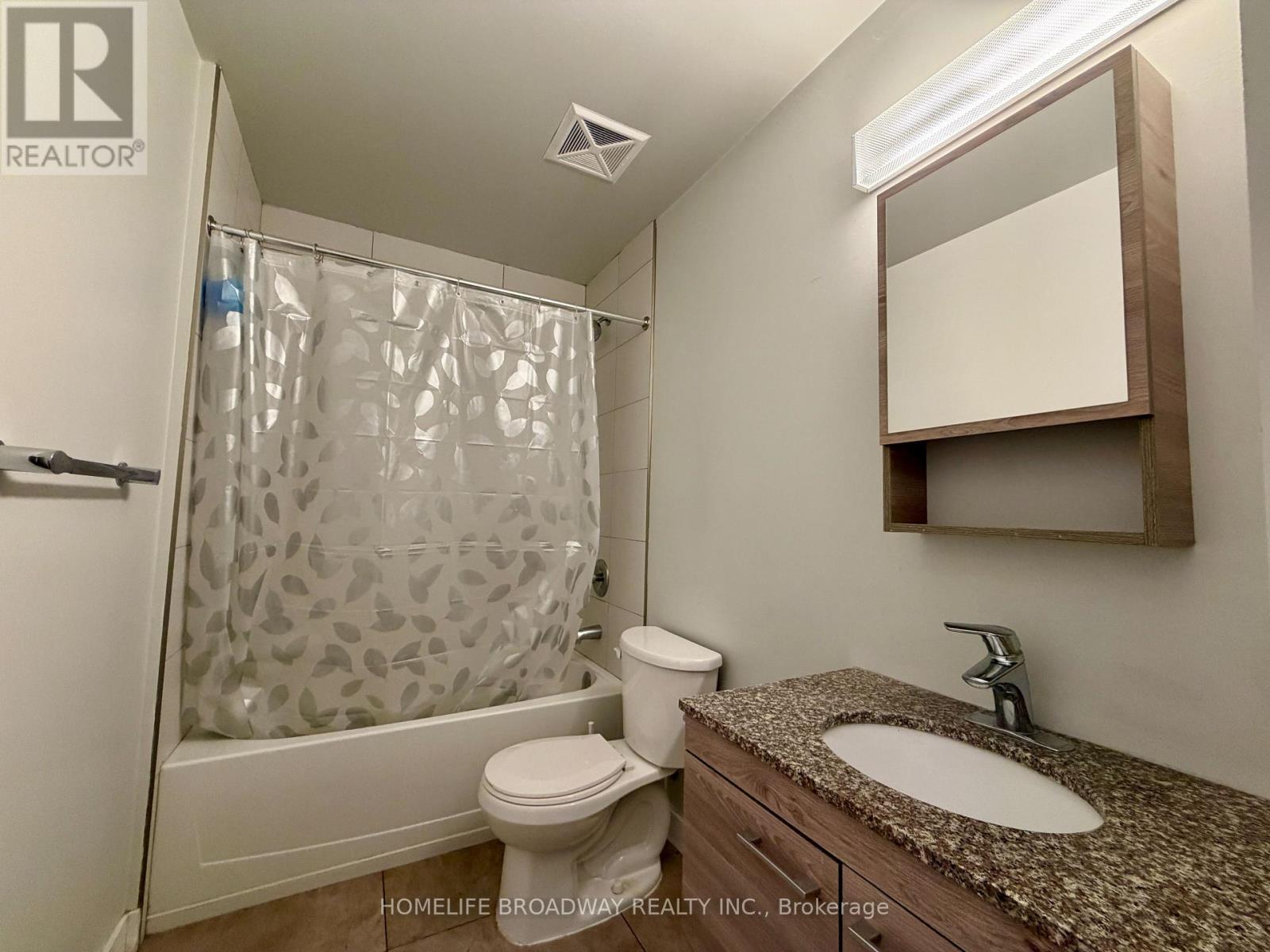 #T106 62 BALSAM STREET - 28