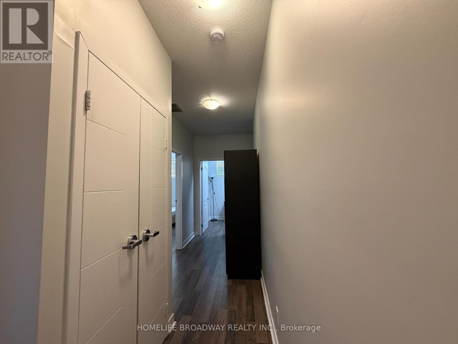 #T106 62 BALSAM STREET - 38