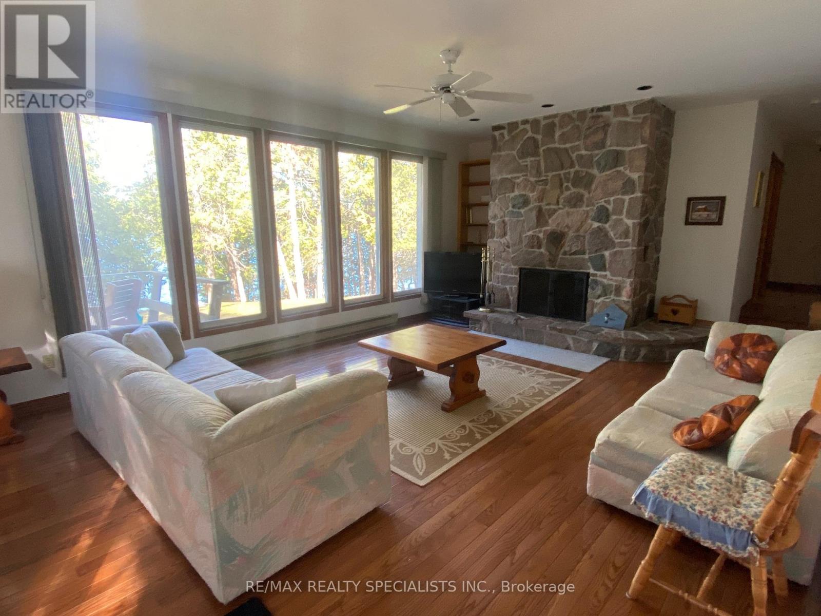 384 INDIAN POINT ROAD - 8