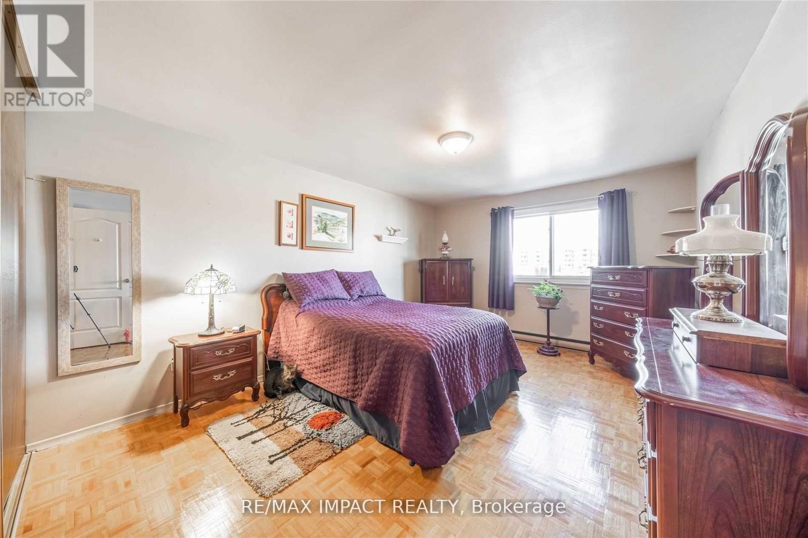#28 33 TAUNTON ROAD E - 14