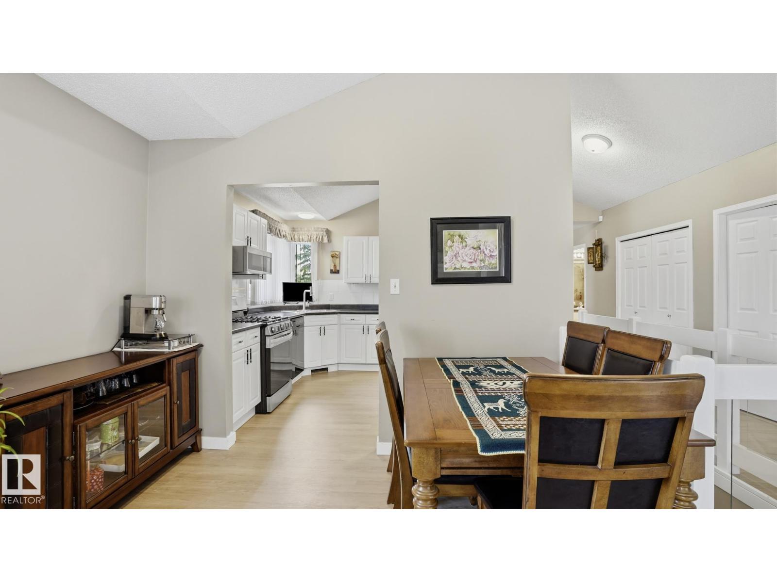 #10 11249 12 AV NW - 20