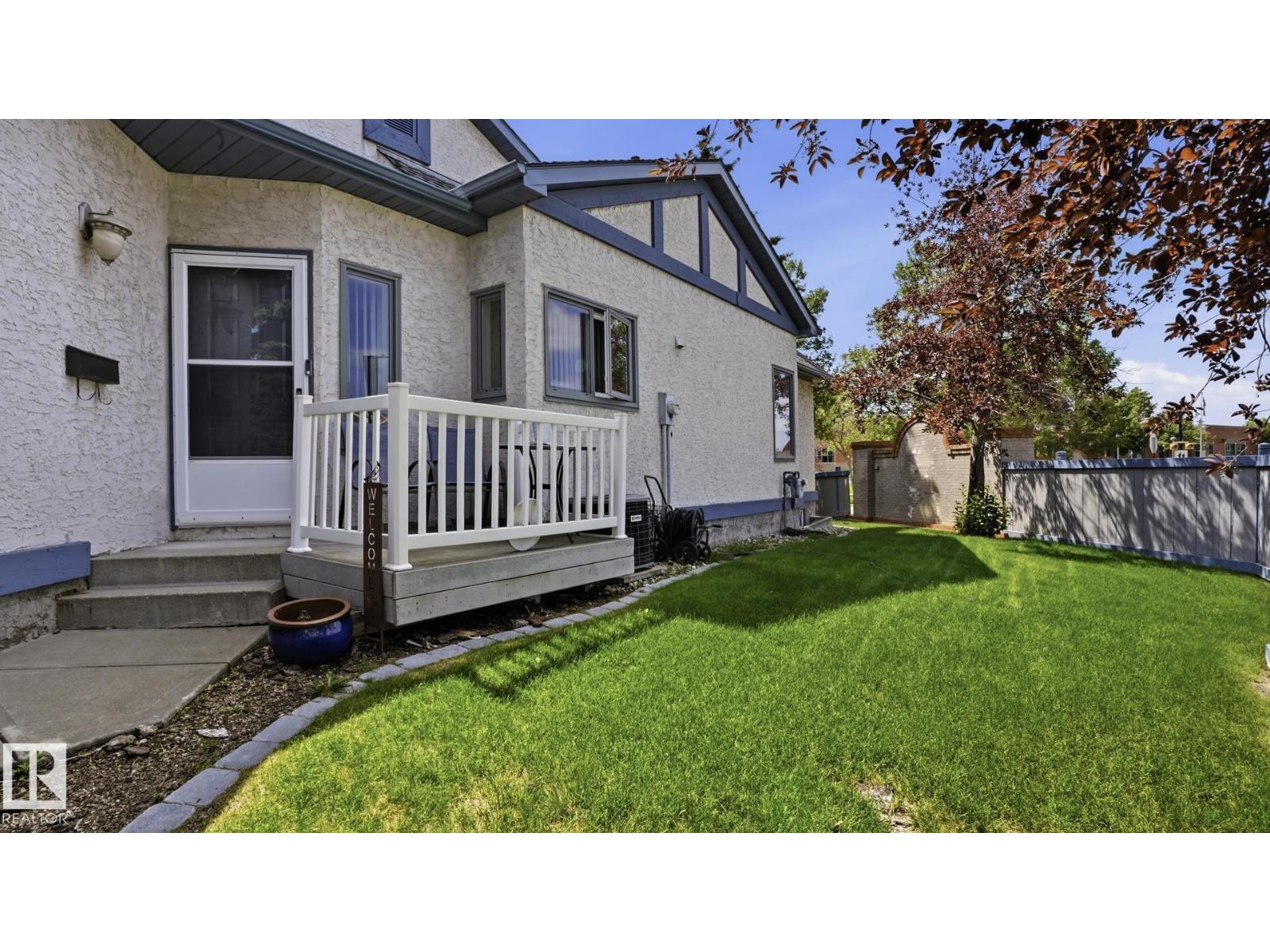 #10 11249 12 AV NW NW, Twin Brooks, Edmonton photo 4