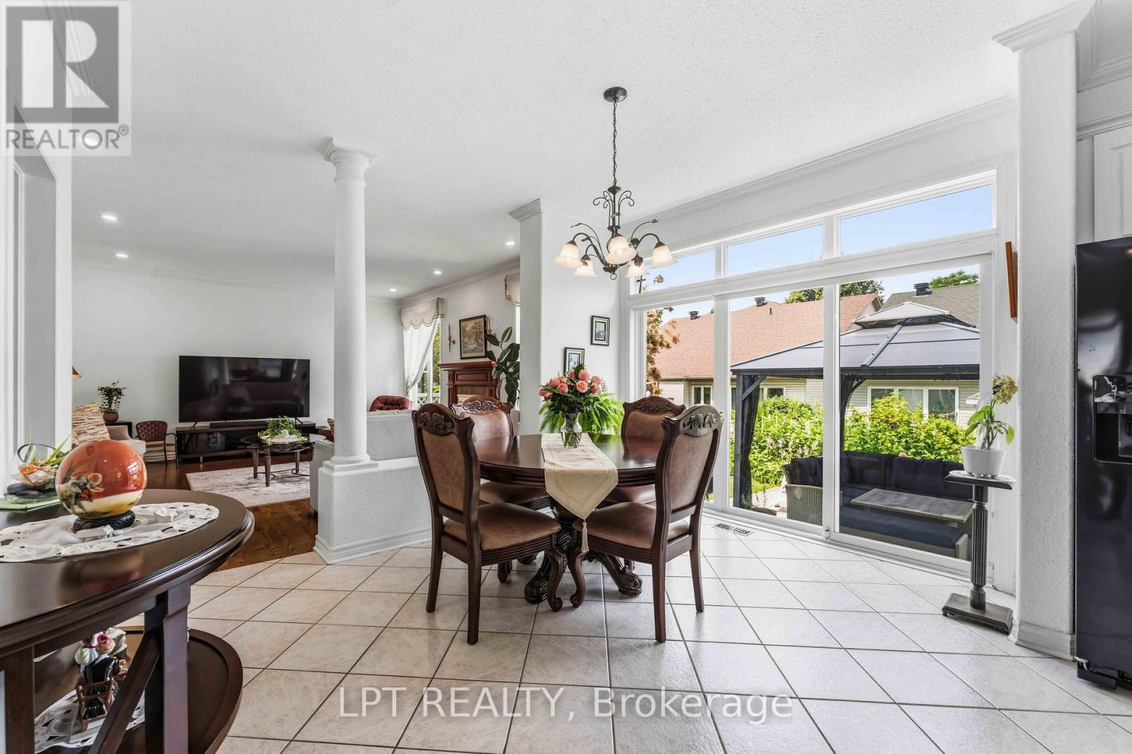 38 CROSSPOINTE AVENUE - Image 12
