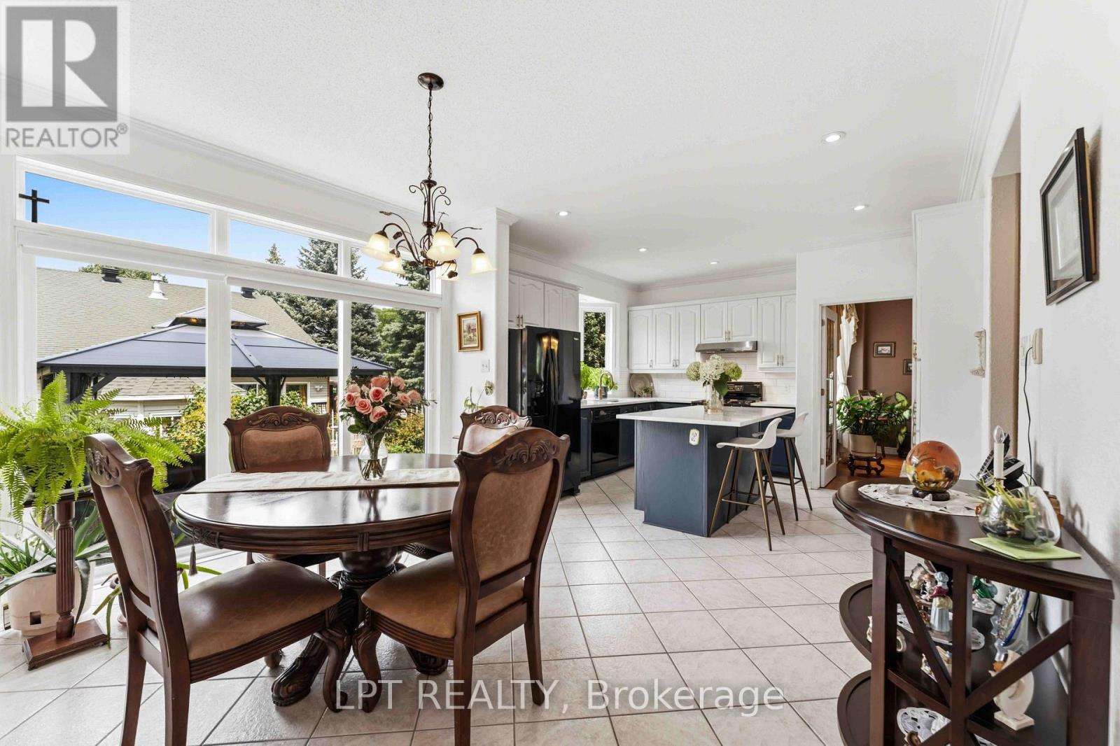 38 CROSSPOINTE AVENUE - Image 13