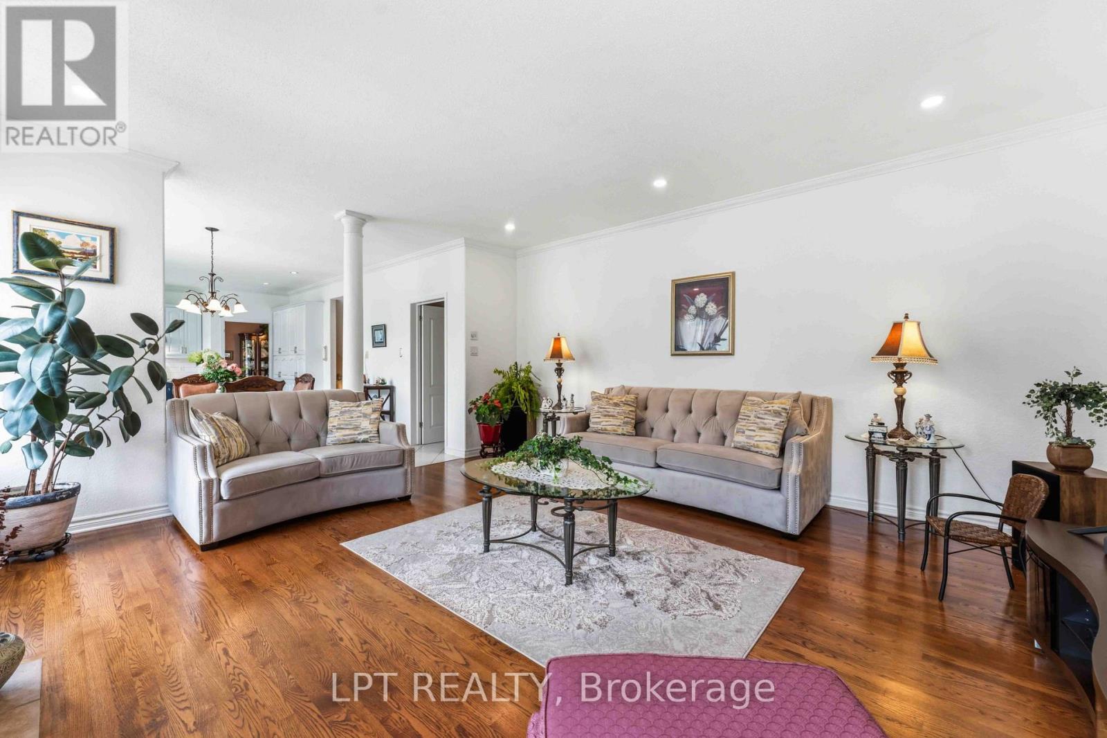 38 CROSSPOINTE AVENUE - Image 15