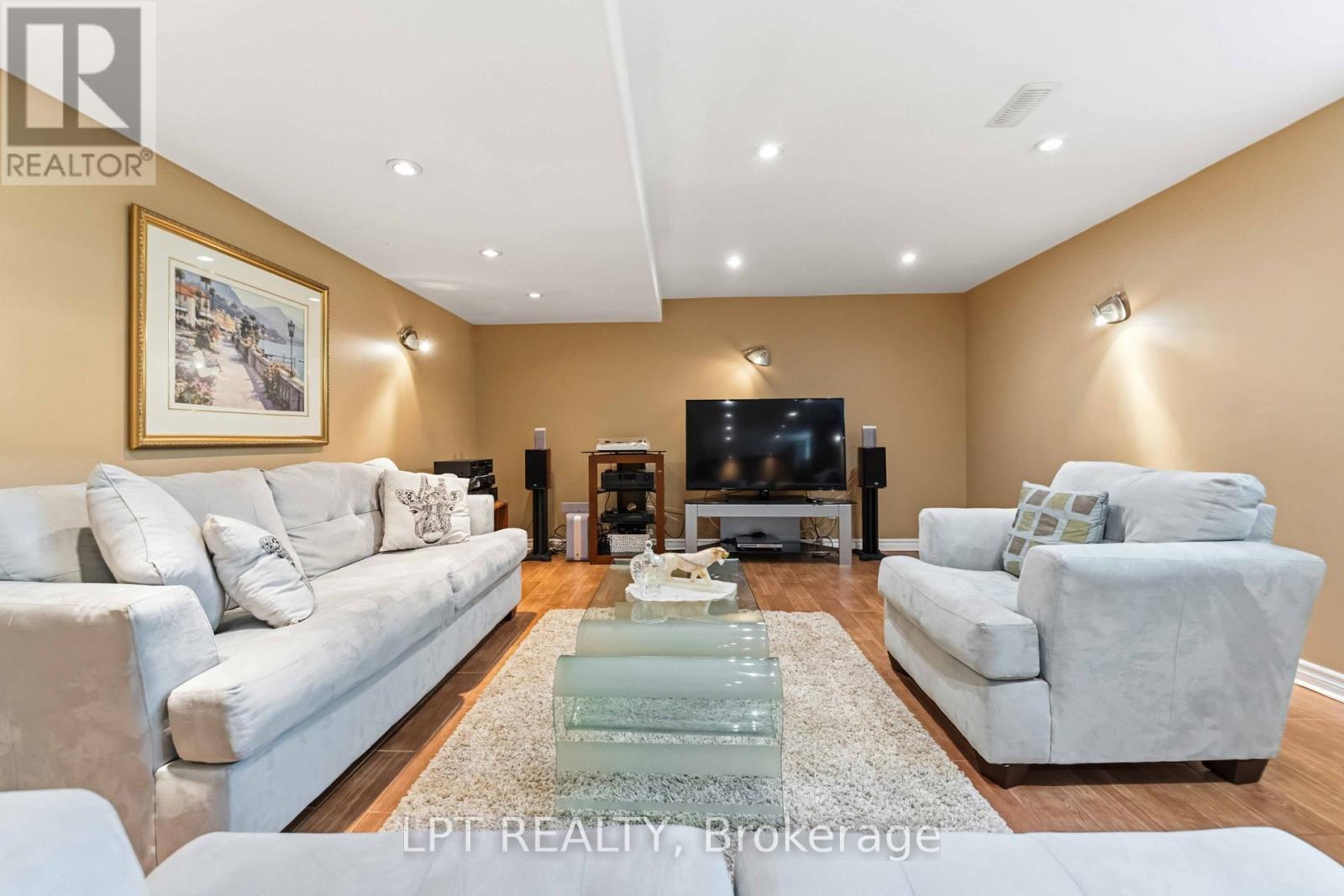 38 CROSSPOINTE AVENUE - 33