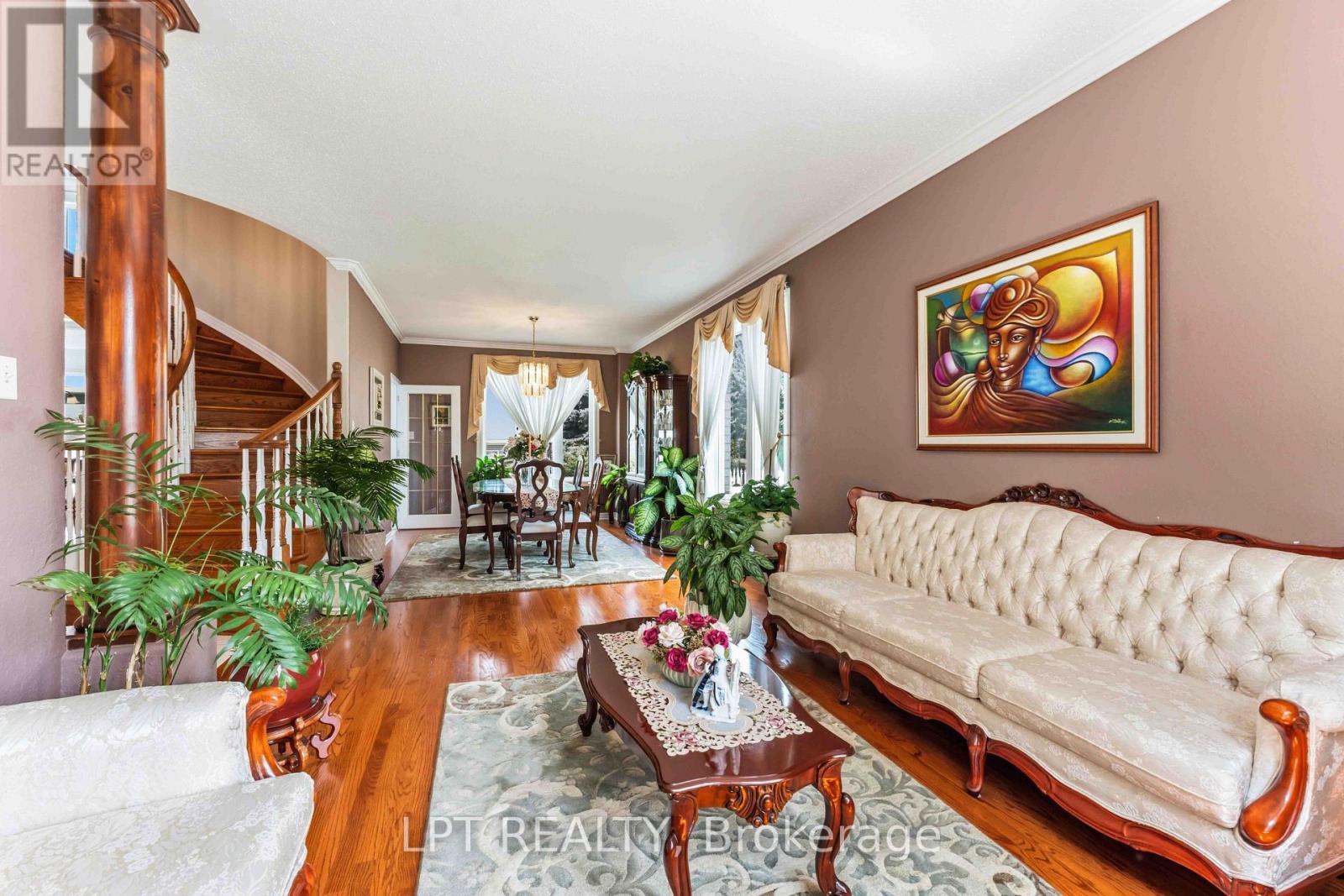 38 CROSSPOINTE AVENUE - Image 6