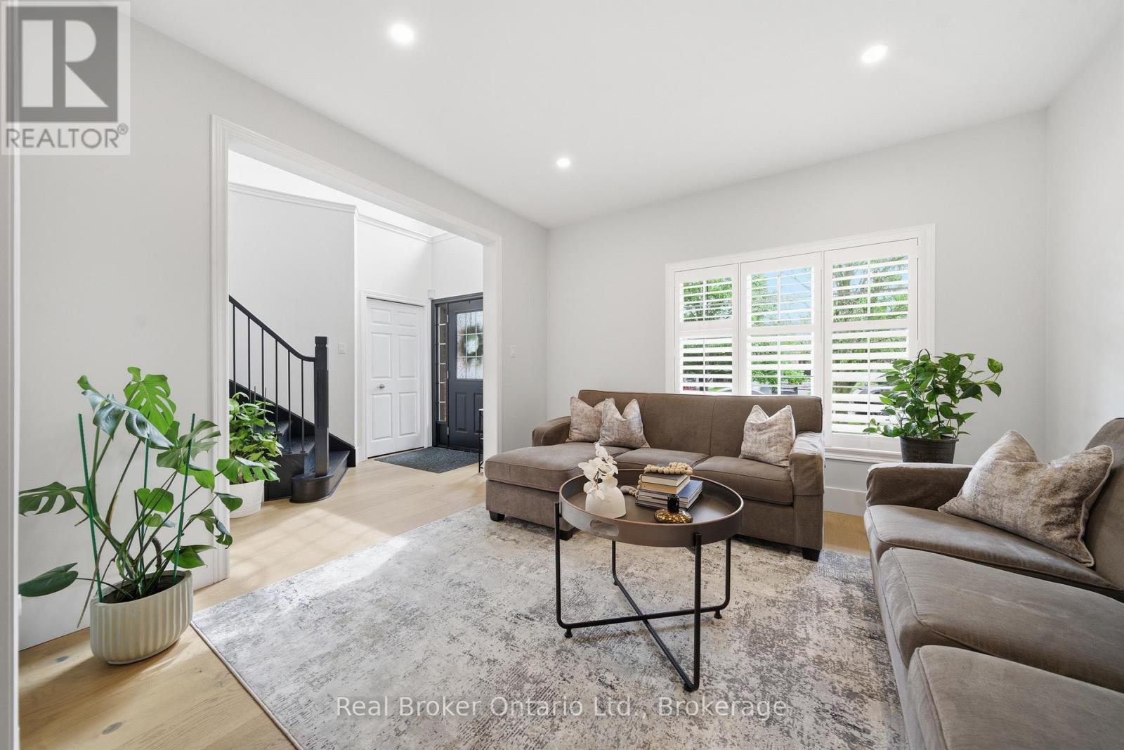 280 FARLEY DRIVE - 5