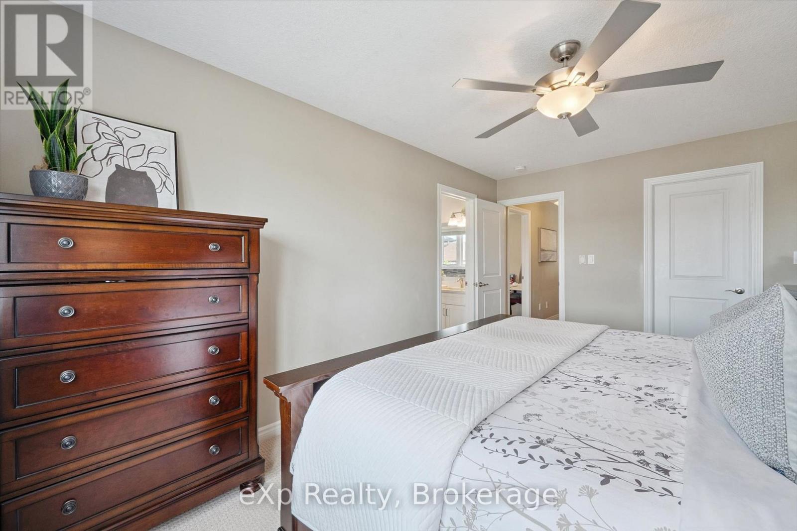 43 GOLDENVIEW DRIVE - Image 18