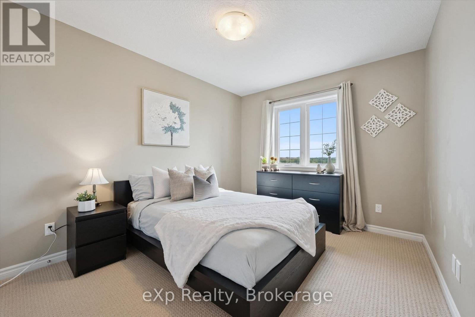 43 GOLDENVIEW DRIVE - 22