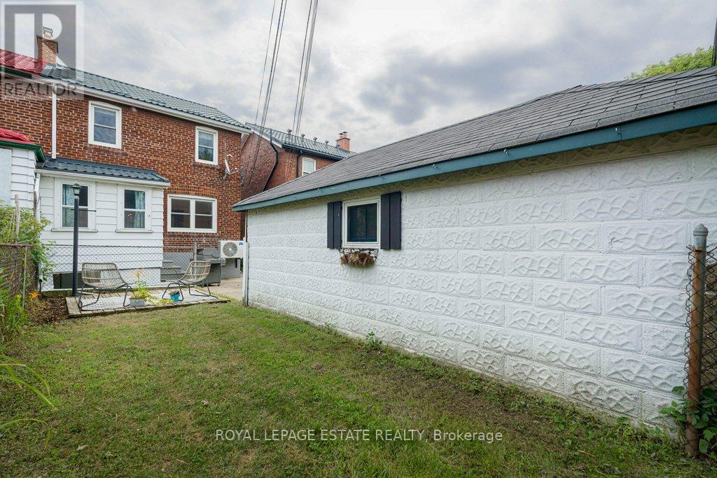 212 LAWLOR AVENUE - 42