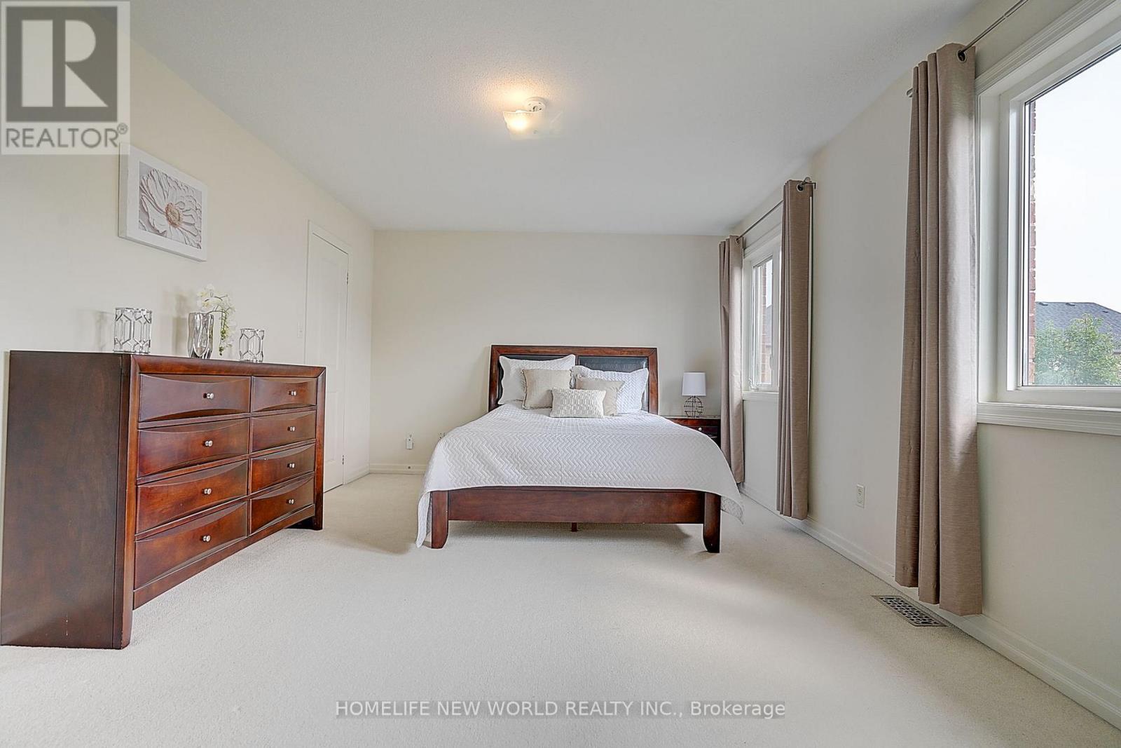 160 KEN LAUSHWAY AVENUE - Image 26