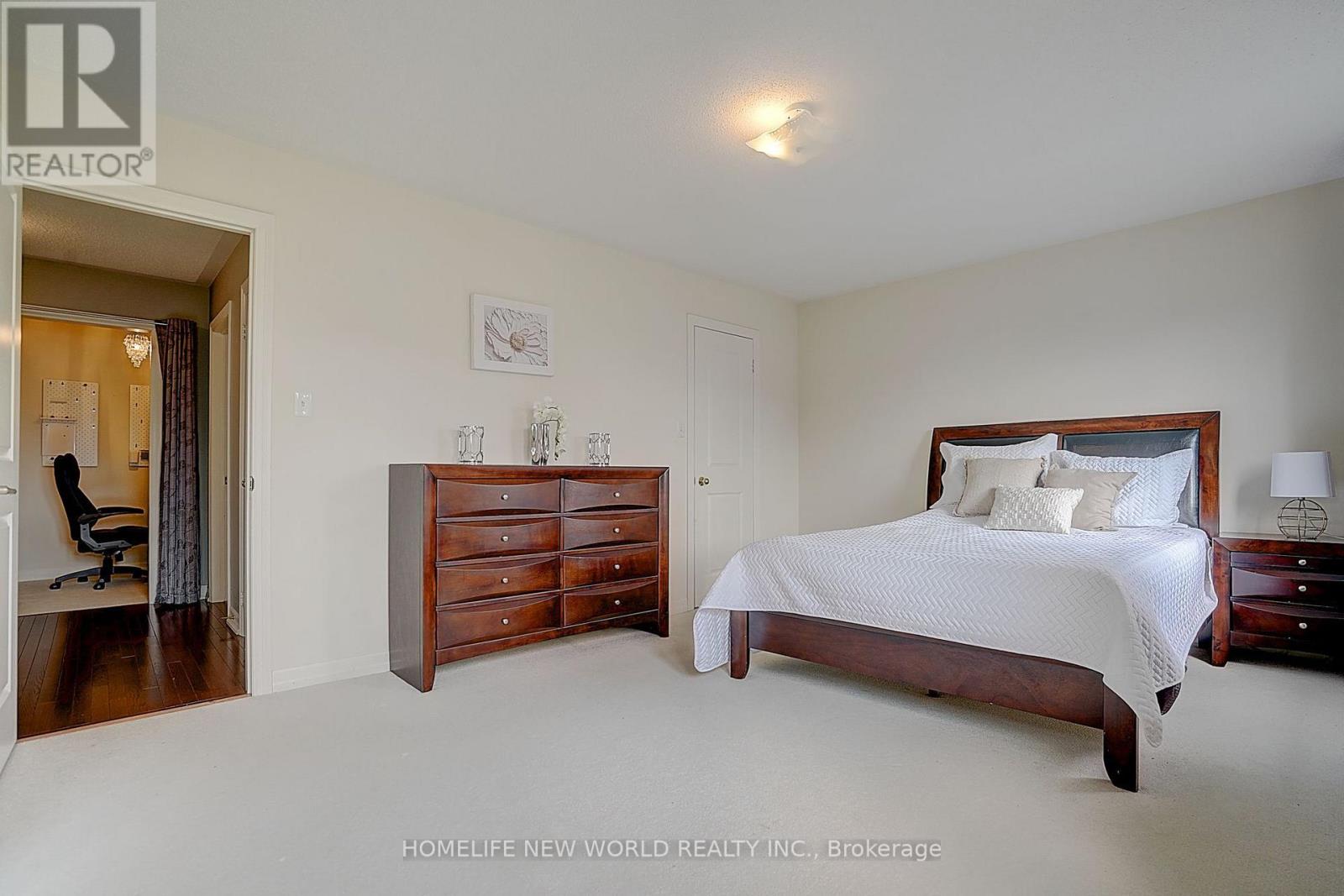 160 KEN LAUSHWAY AVENUE - Image 27
