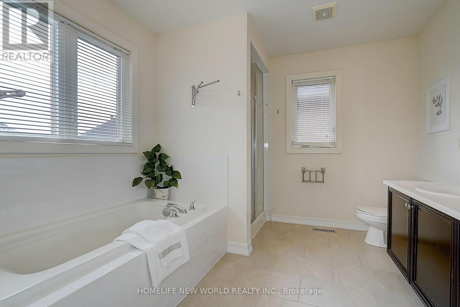 160 KEN LAUSHWAY AVENUE - Image 28