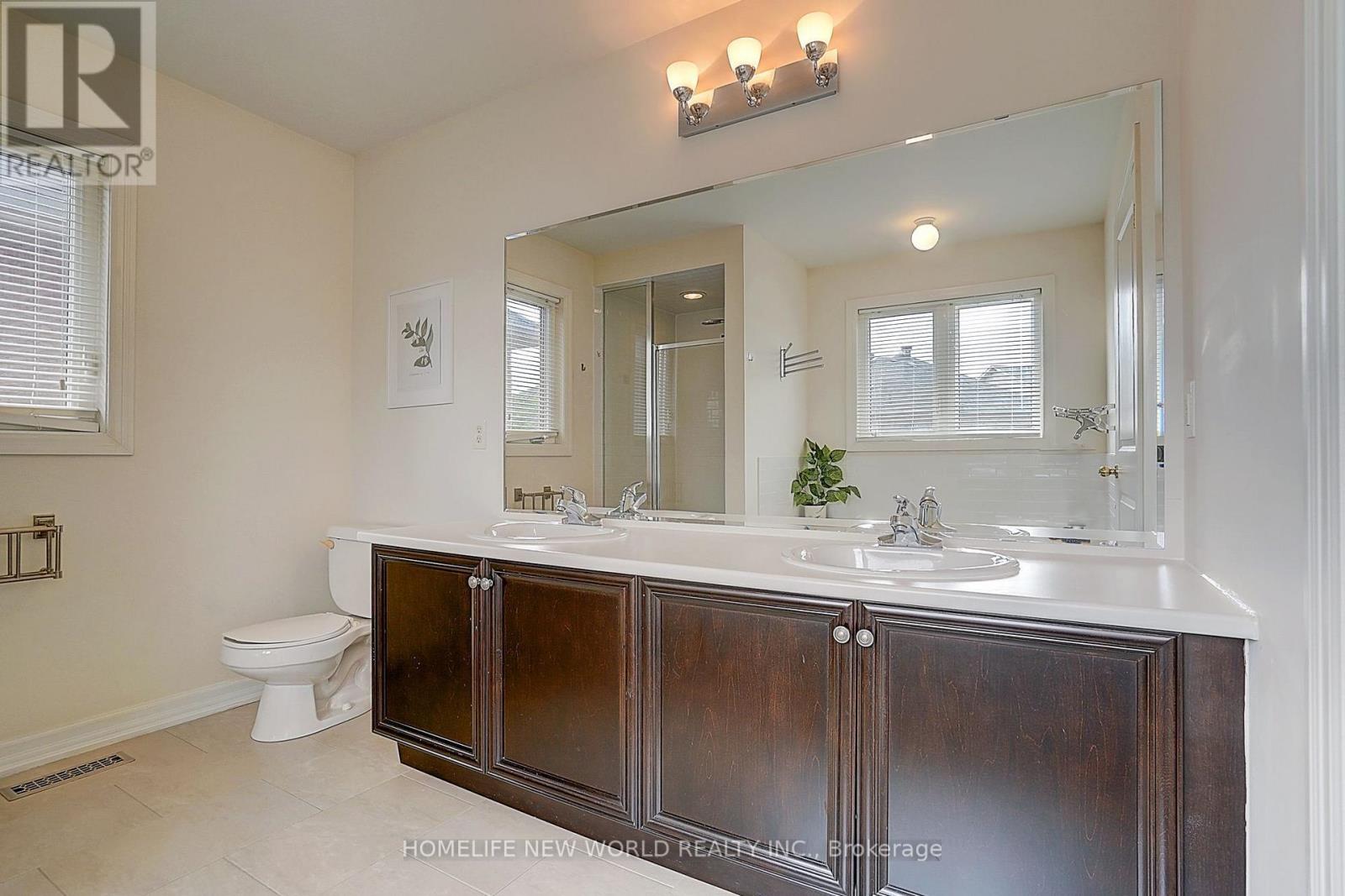 160 KEN LAUSHWAY AVENUE - Image 29